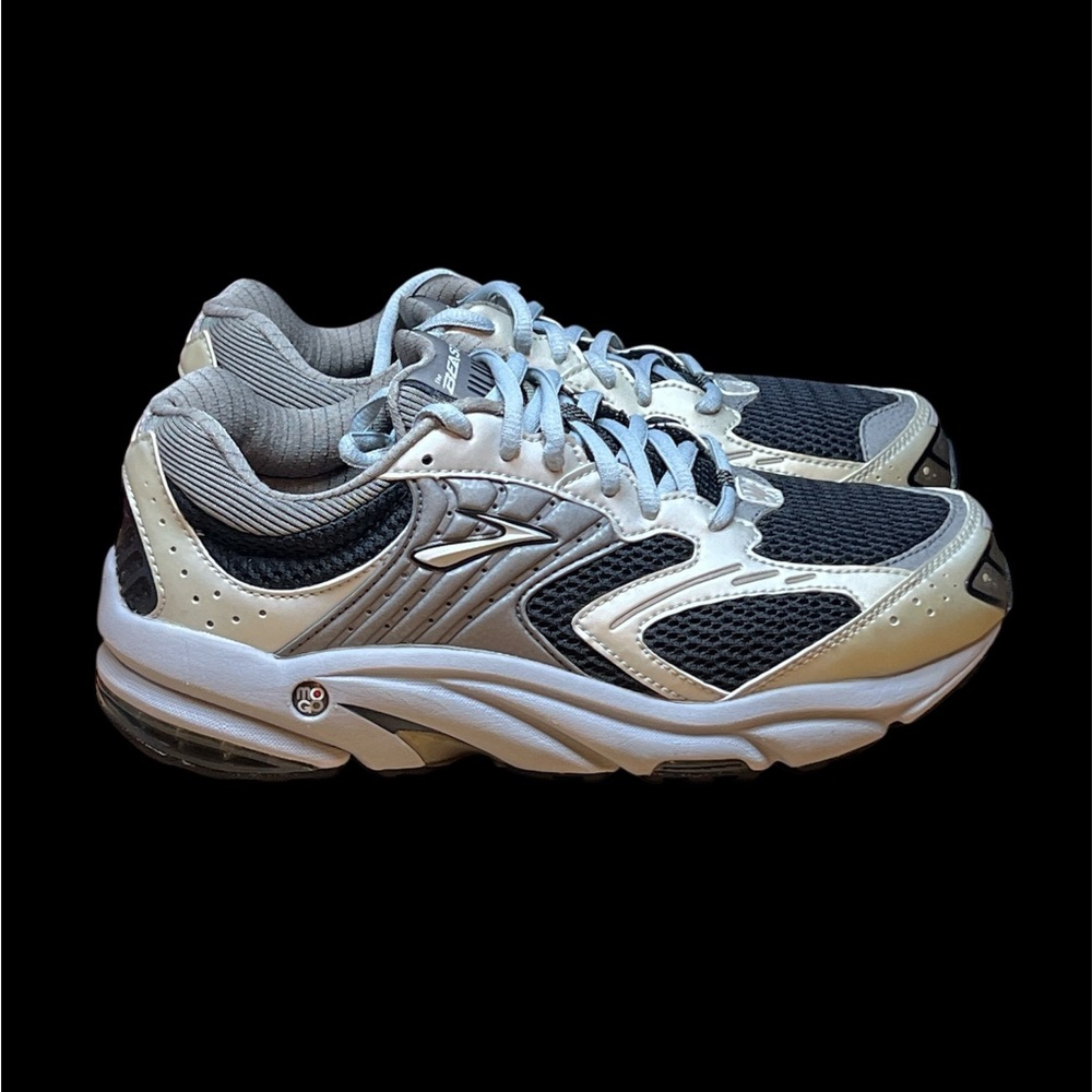 Size 8 WIDE - BROOKS Beast MGNM/SLVR/TRNSH/BLKWHT Mens 41202 091